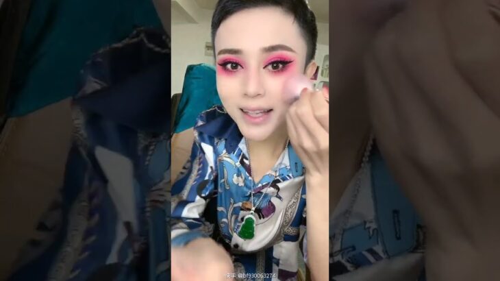 【中国化粧】童顔のイケメン君が中国風メイクで京劇女優に大変身！！