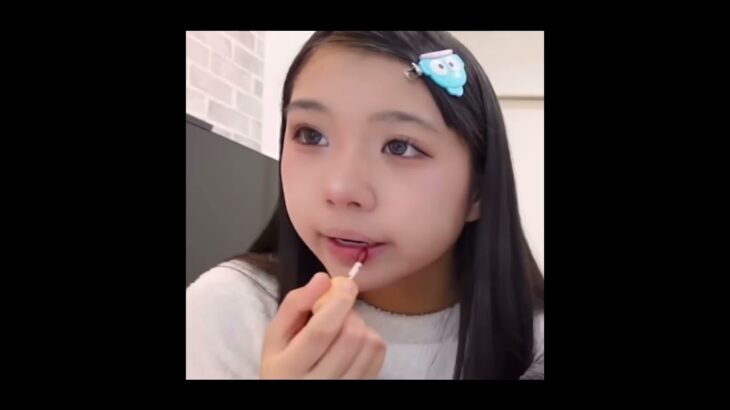 可愛い子のメイクしてるとこってかわいー